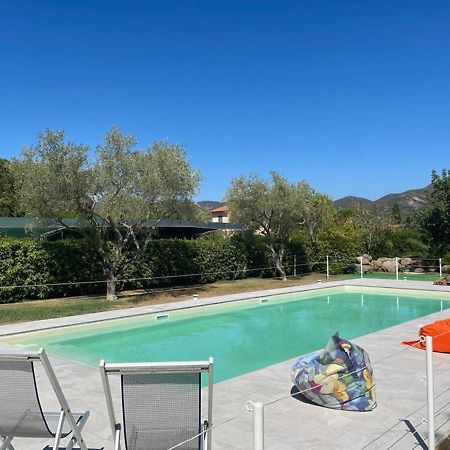 Residence Il Pavone Марина ди Кампо Екстериор снимка