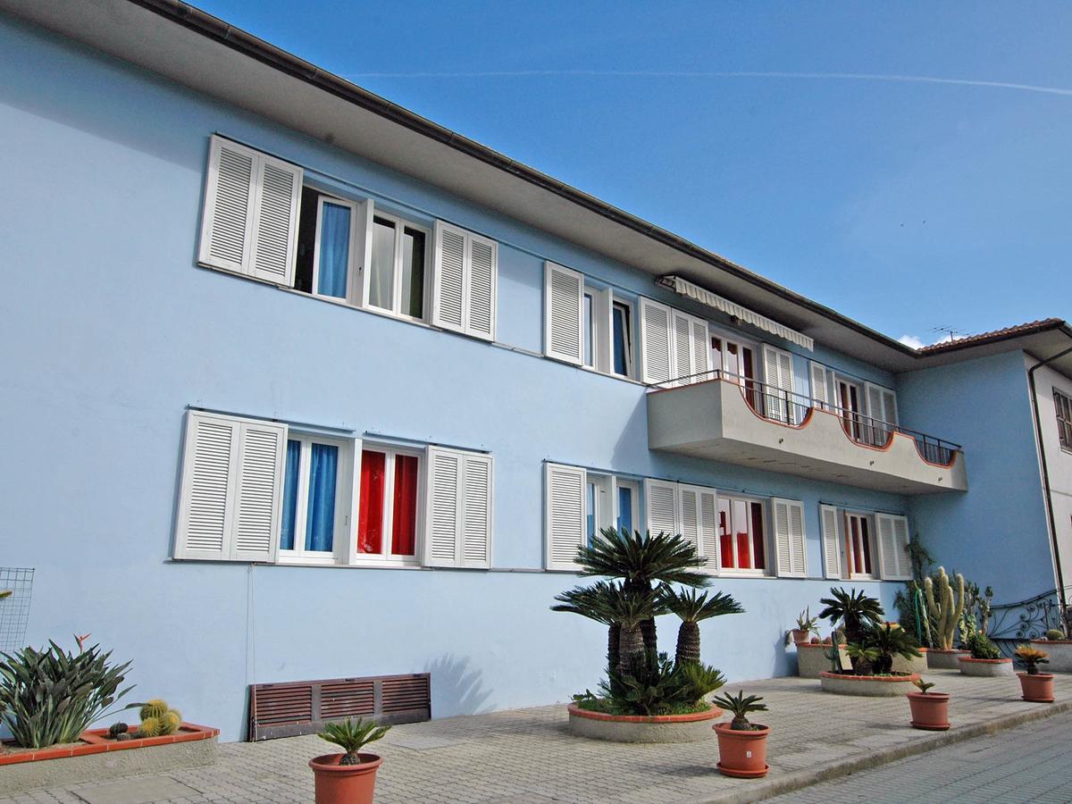 Residence Il Pavone Марина ди Кампо Екстериор снимка