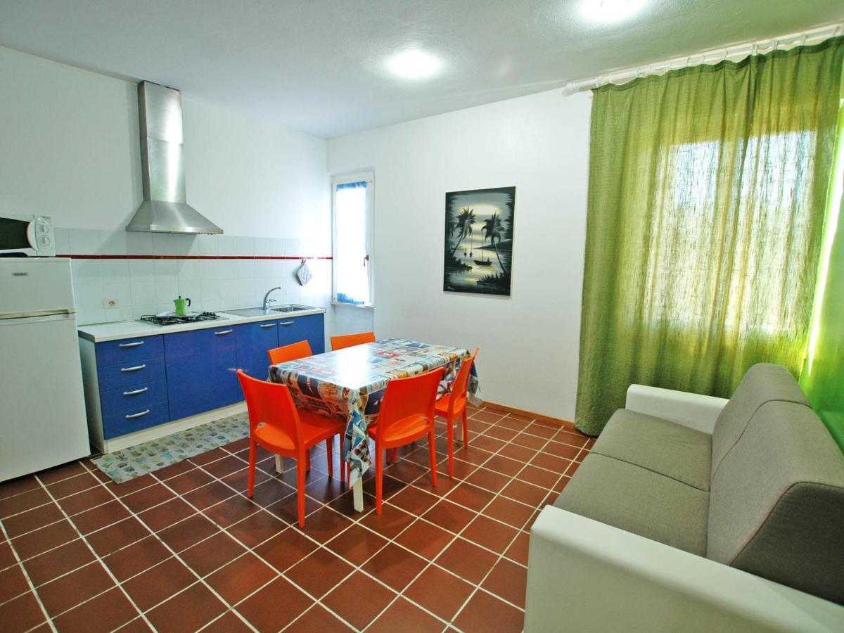 Residence Il Pavone Марина ди Кампо Екстериор снимка